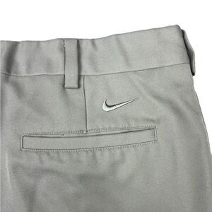 Nike Golf Shorts Mens Dri-Fit 36 Khaki Beige Tan Pleated Casual Outdoors Comfort